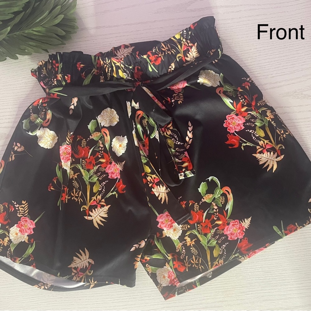 Floral High Waist Paper Bag Shorts - Picture 2 of 16